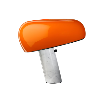 چراغ میز Flos Snoopy با پایه مرمر سفید و شیدر مشکی لعاب‌دار