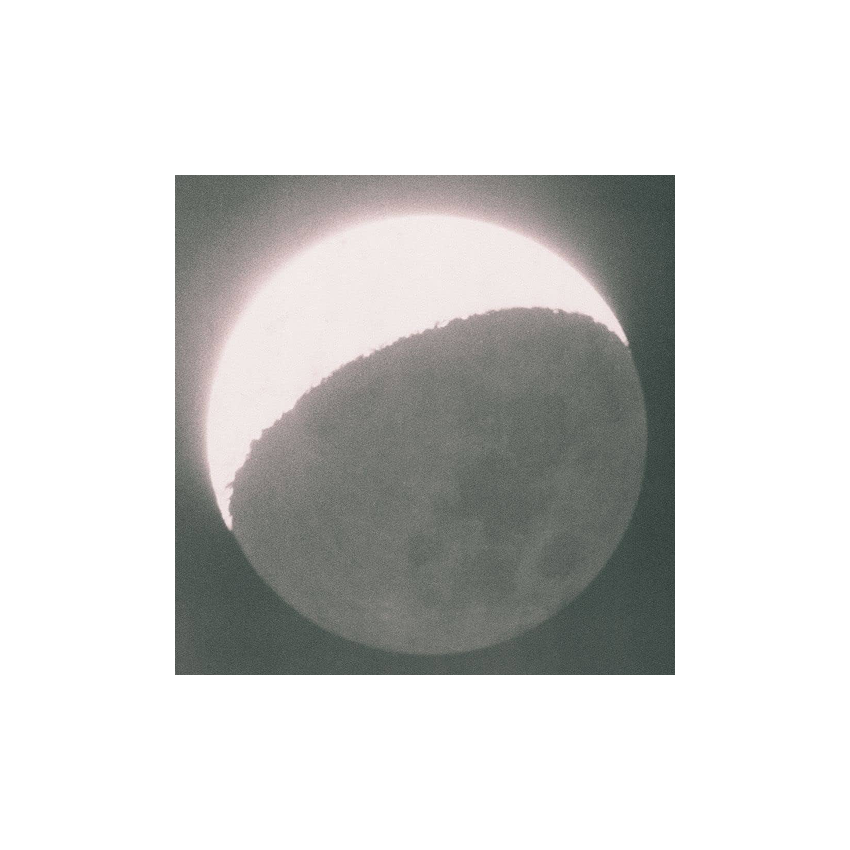 صفحه گرام Tillmans - Moon in Earthlight صفحه گرام Tillmans - Moon in Earthlight